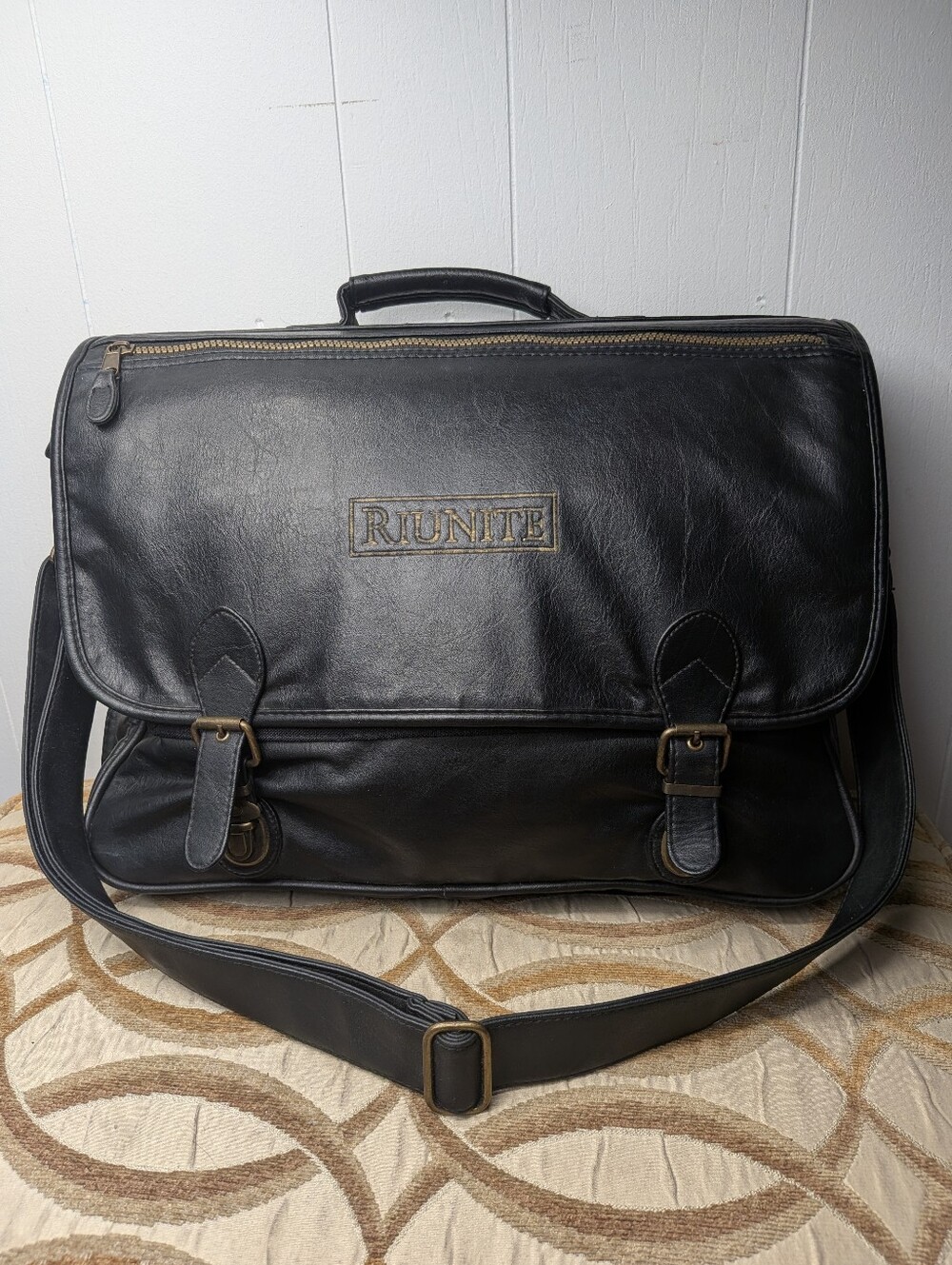 Soft Black Leather Expandable Laptop Messenger Bag Plaid Lining Embroidered logo